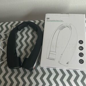 Black Wireless Neckband Headphones